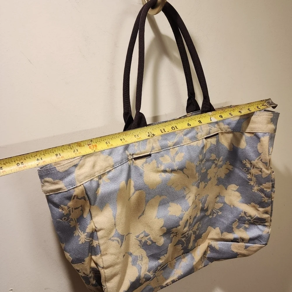 Lulu Dharma metalic yellow and gray large canvas tote